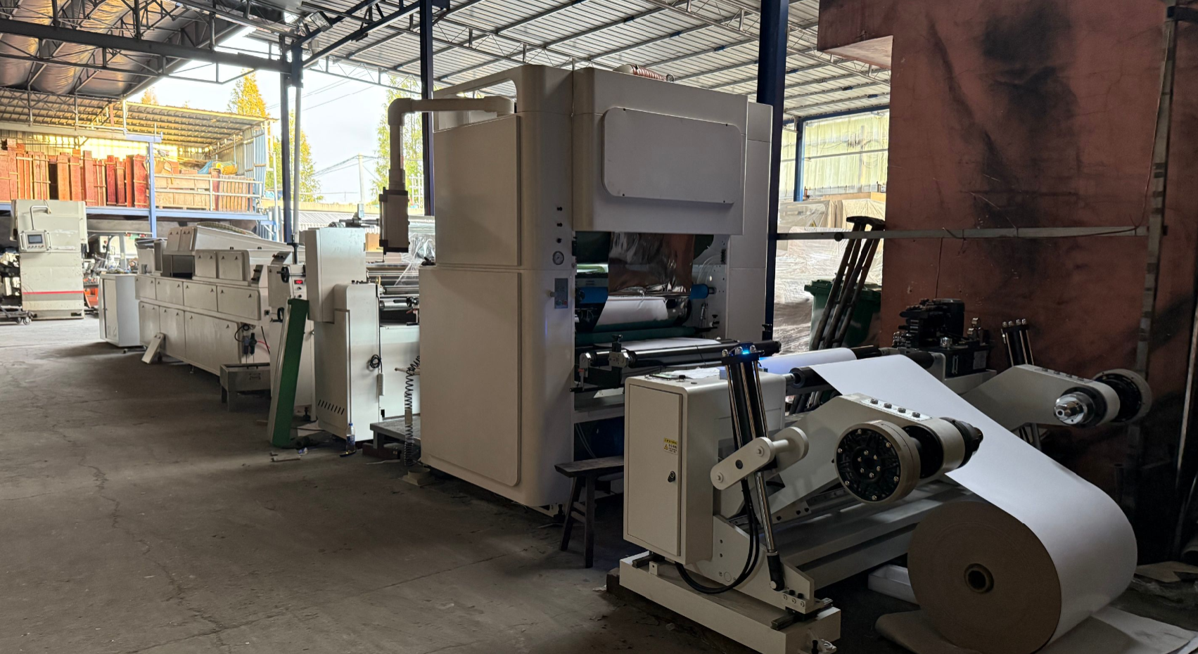 Machine automatique de laminage de films XPM-1080RN avec couteau à chaud