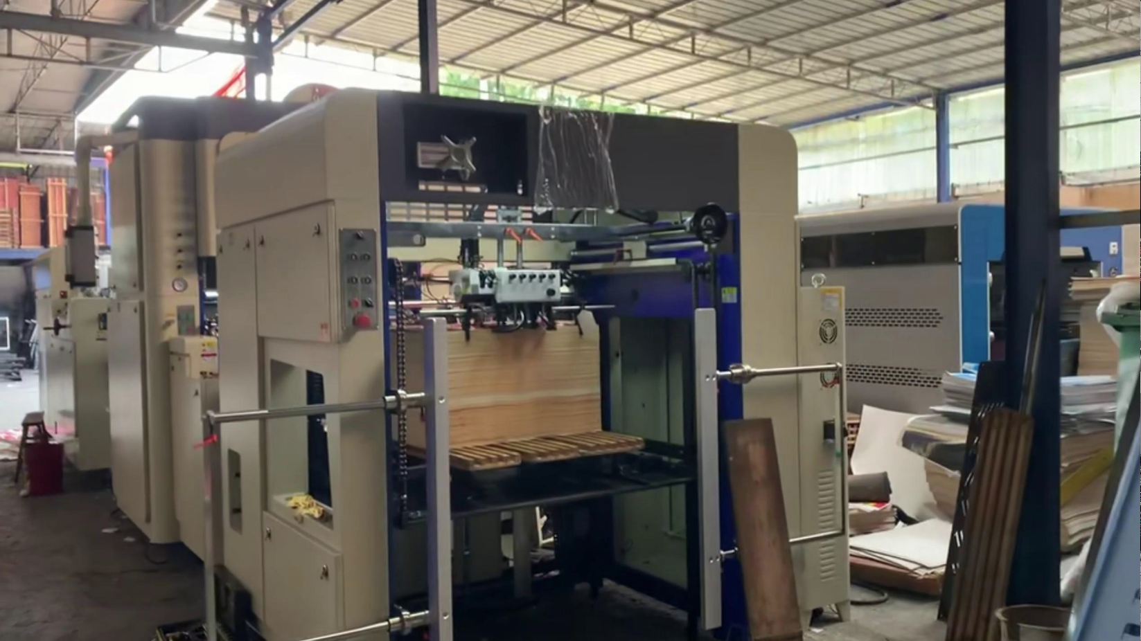 Machine de laminage rouleau à rouleau XPM-1100J